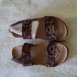 Womens sandals